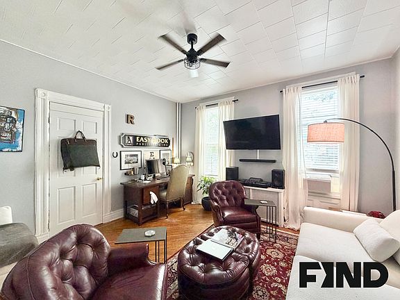 2nd image of 31 Goodwin Pl #1