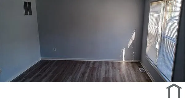 20 Chadford Ct — Photo 23