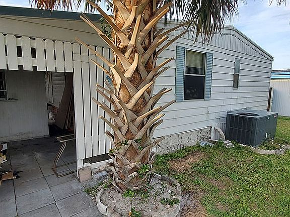 3rd image of 1004 Cassandra Ln