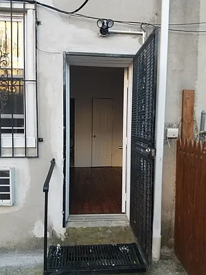 Rented by Corcoran | media 27