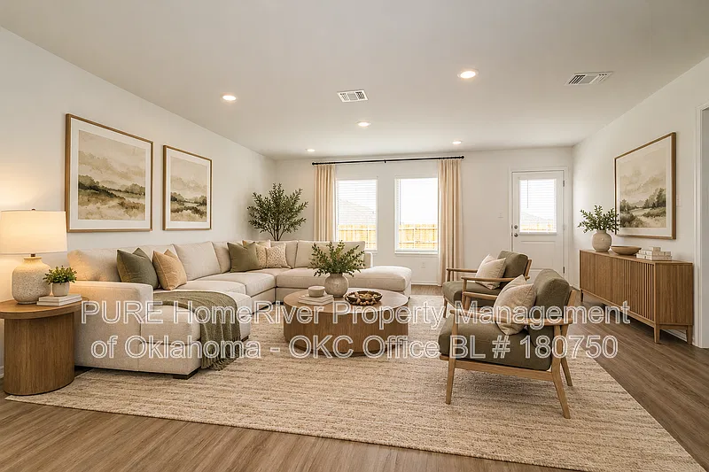 4 bed, 2.0 bath, 1720 sqft, $1,845 — Photo 2