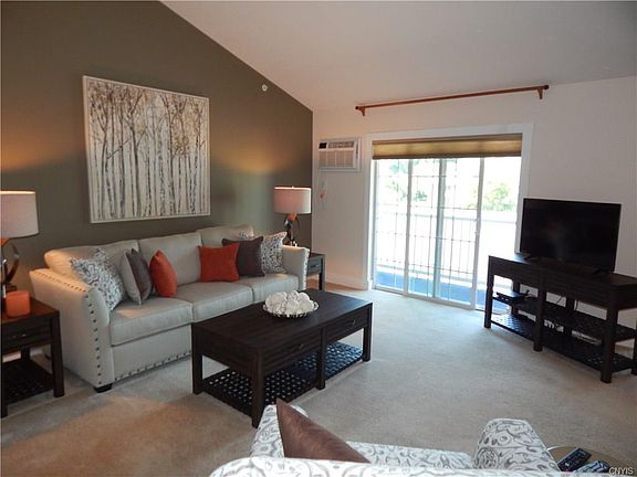 4th image of 1421 Landrush Way