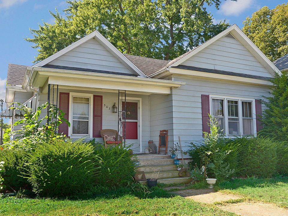 1st image of 303 W Larue St