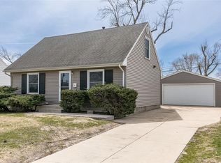 5135 Gordon Ave NW, Cedar Rapids, IA 52405