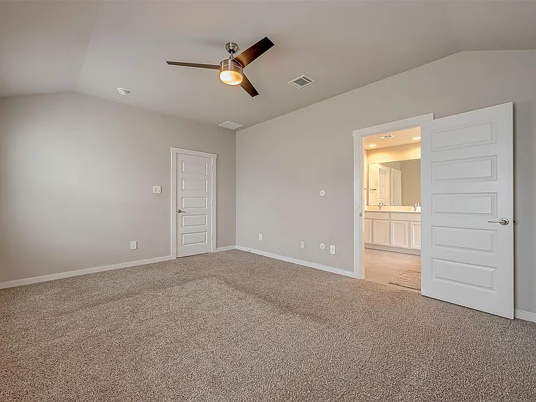 19010 Norbury Park Ln — Photo 28