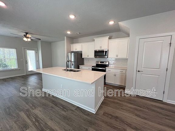 3rd image of 5038 Mimosa Dr