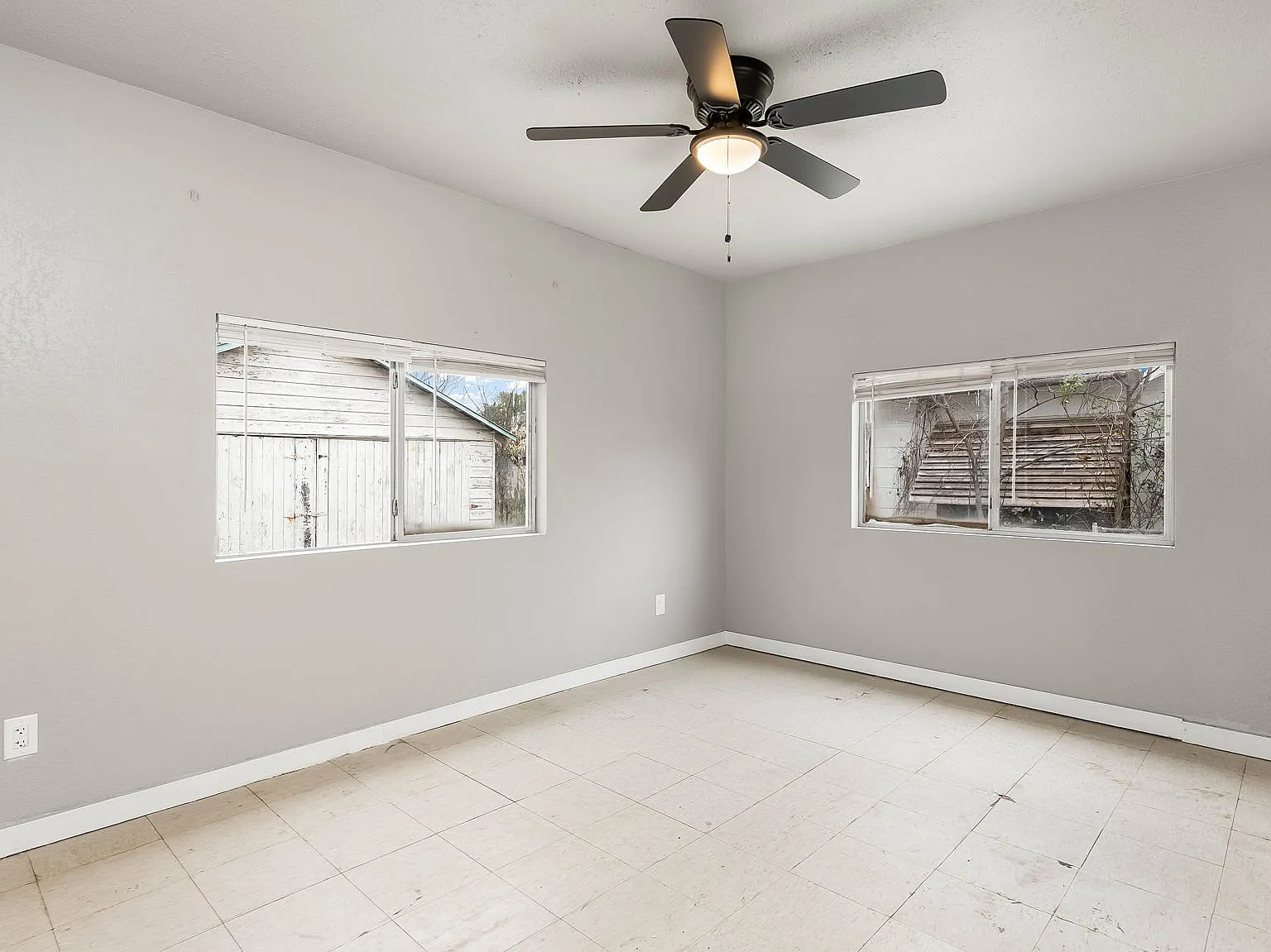 3 bed, 950 sqft, $1,295 — Photo 4