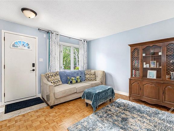 3rd image of 25 Glamorgan Dr