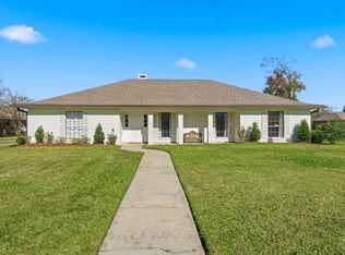 1200 Inverness Dr, Lake Charles, LA 70605