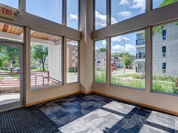 4th image of 311 N Hancock St Unit 132