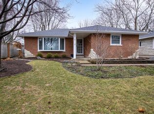 515 Byron Ct, Wheaton, IL 60187