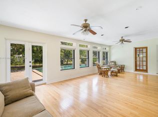 701 Albatross St, Miami Springs, FL 33166