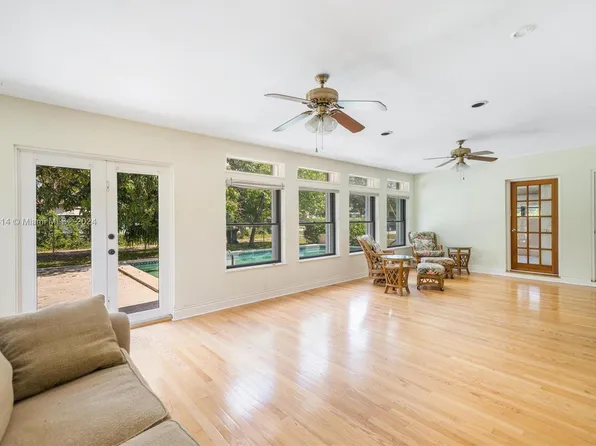 701 Albatross St, Miami Springs, FL 33166