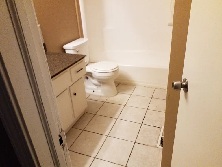 10013 N Harrison Dr — Photo 10