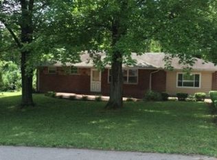1325 Wallaby Dr, Dayton, OH 45432