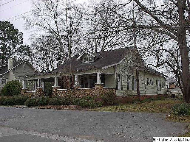 2nd image of 103 E Fort Williams St