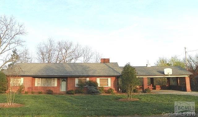 1st image of 303 Mimosa Ave