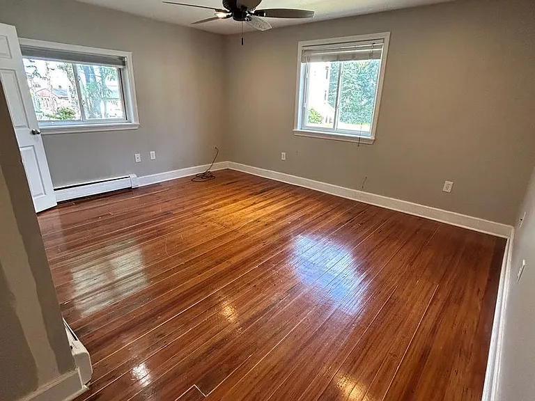 48 Port Norfolk St #1B — Photo 5