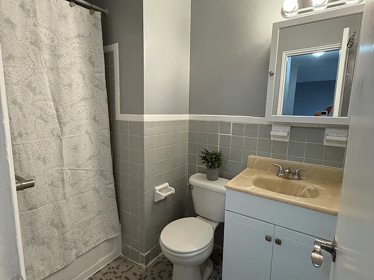 51 W Essex St #B — Photo 12