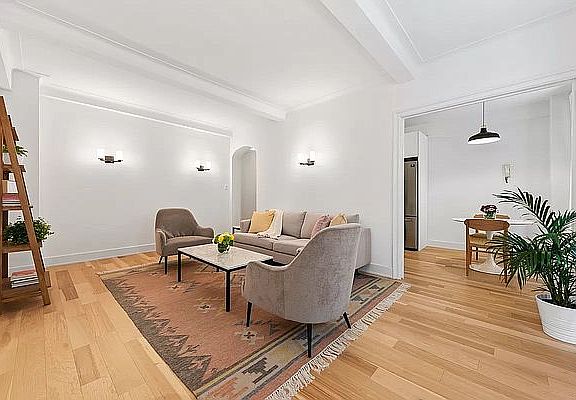 3rd image of 110 W 86th St APT 3C