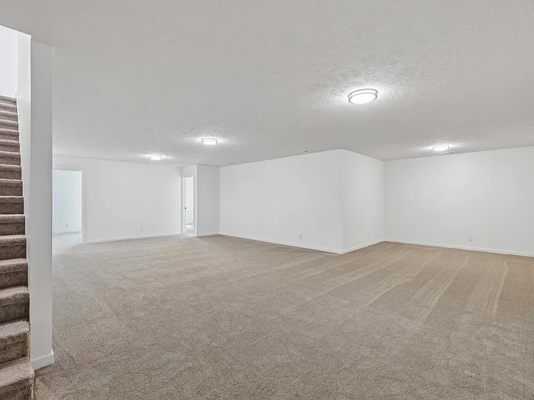 Castle Pine Dr — Photo 15