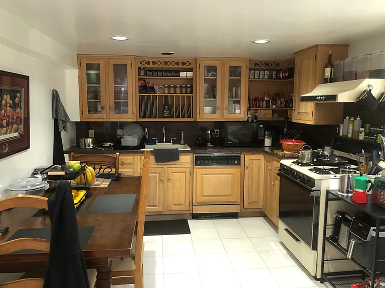 485 Rosedale Ave #1 — Photo 1