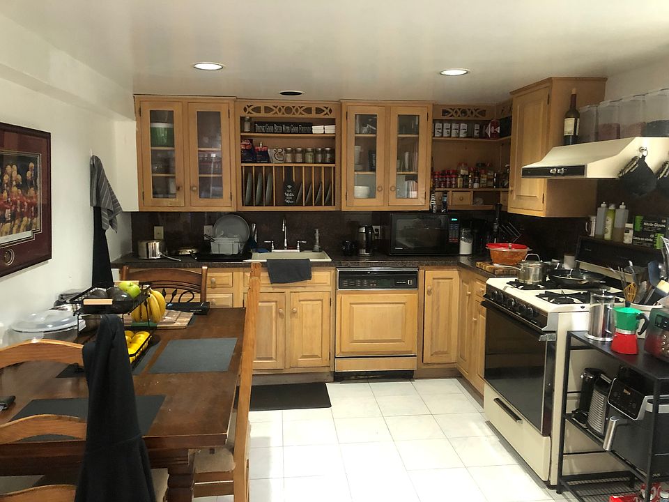 1st image of 485 Rosedale Ave #1