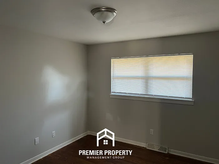 2322 Rodgers Dr NE — Photo 28