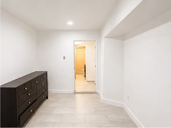 40th Ln N — Photo 2