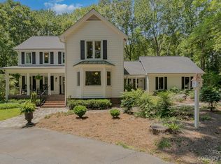 6909 Tree Hill Rd, Matthews, NC 28104
