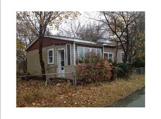 131 Cottage Ave, Portsmouth, RI 02871