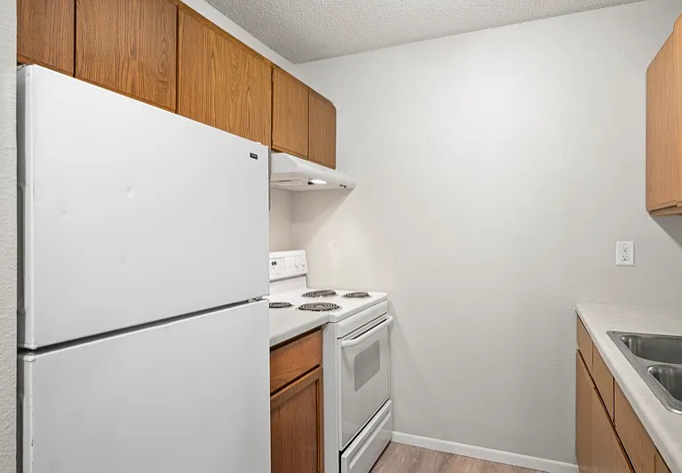 1173 Landeco Ln #304 — Photo 4