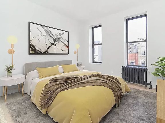 3rd image of 157 Suffolk St APT 403