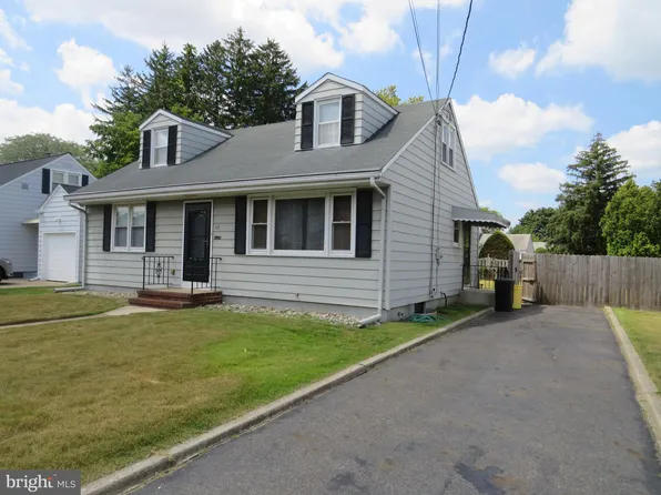 48 Barbara Dr, Hamilton, NJ 08619
