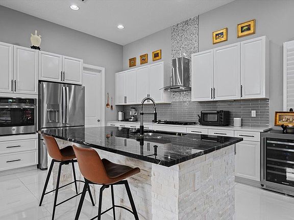 2nd image of 7041 Edison Place