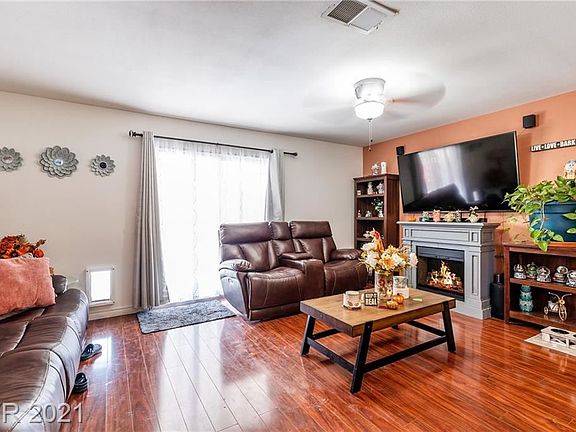 5th image of 4421 Newton Dr