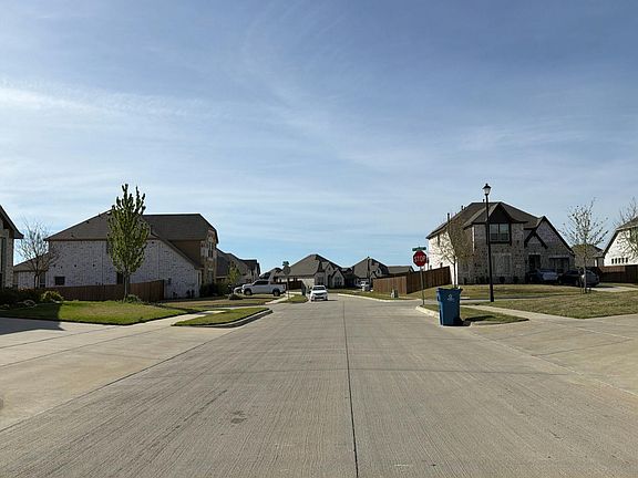 5th image of 2104 Homestead Dr