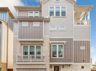 925 Byrne St, Houston, TX 77009