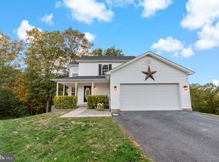 4 Lure Ct, Inwood, WV 25428