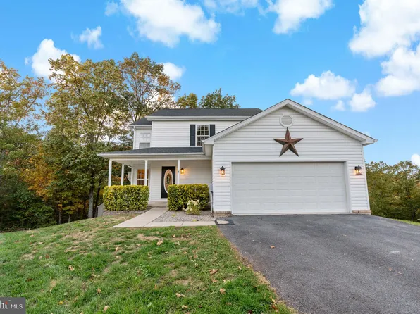 4 Lure Ct, Inwood, WV 25428