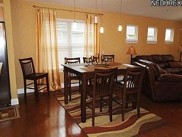4th image of 2850 Island Creek Dr
