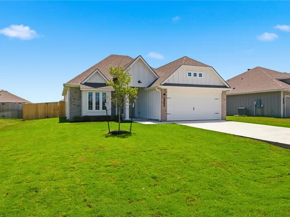 342 Harvest Lake Dr, Snook, TX 77878
