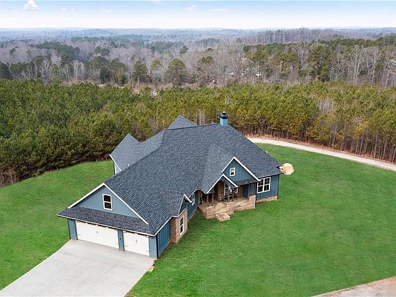 4th image of 610 Cedar Creek Rd