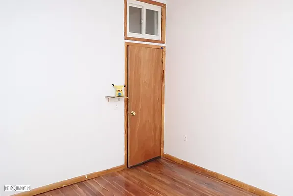 Rented by Dyer Estate Mgmt | media 10