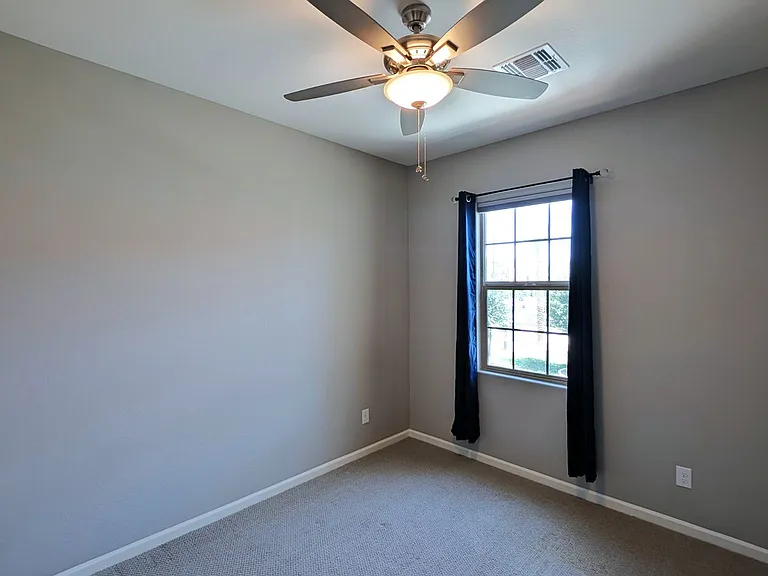 2477 W Market Pl #11 — Photo 32