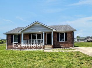 1300 Chucker Dr, Clarksville, TN 37042