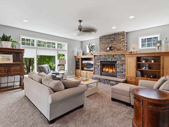 3rd image of 13182 Danube Ln