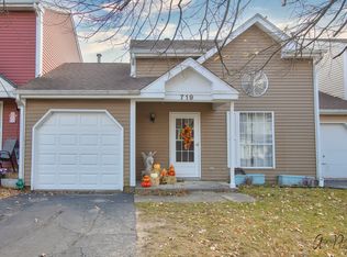 719 Nantucket Way, Island Lake, IL 60042