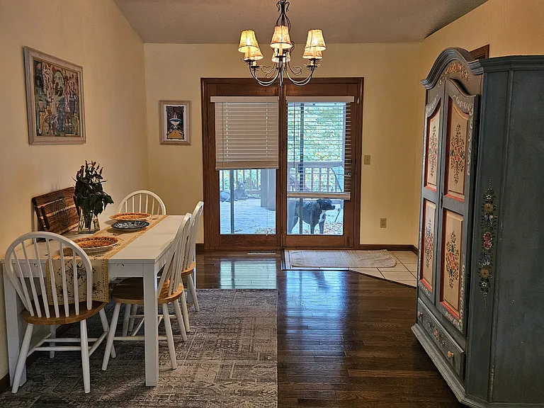 801 Gillespie Dr — Photo 5
