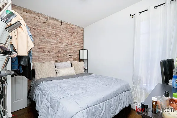 Rented by Keller Williams NYC | media 31